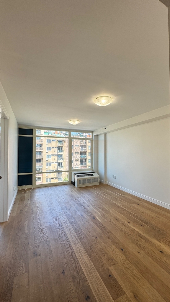 3440 Guider Avenue - Photo 4