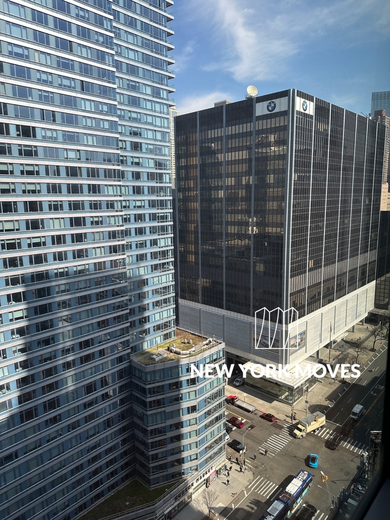 West 57th St | Hell's Kitchen - Photo 1