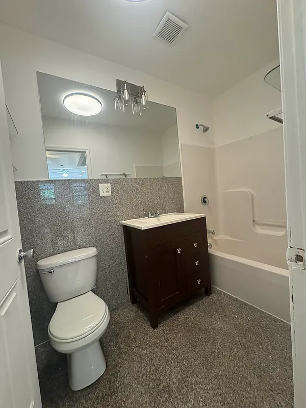 2461 Frederick Douglass Boulevard - Photo 4