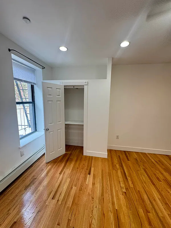2461 Frederick Douglass Boulevard - Photo 3