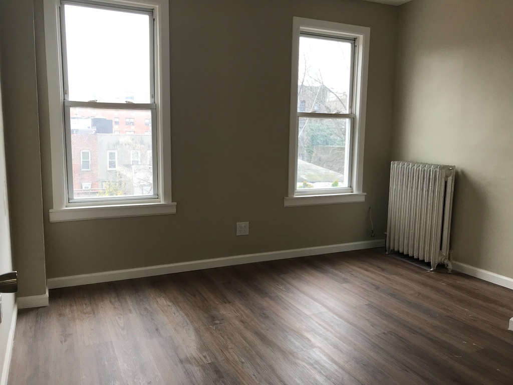 2058 Bergen Street - Photo 12