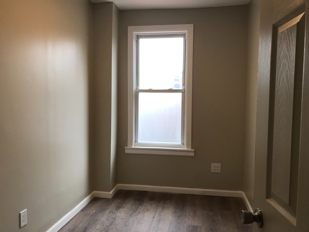 2058 Bergen Street - Photo 17