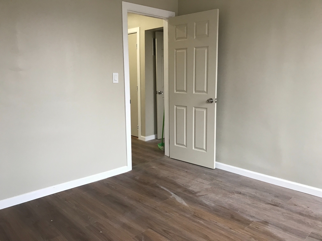 2058 Bergen Street - Photo 15