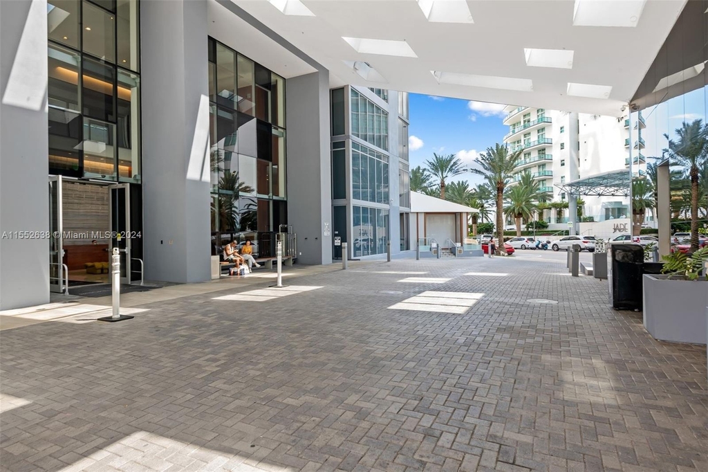 1300 Brickell Bay Dr - Photo 37