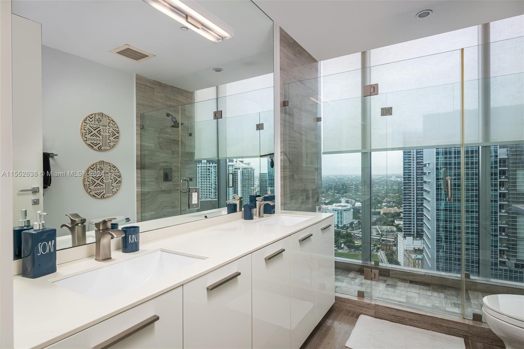 1300 Brickell Bay Dr - Photo 31