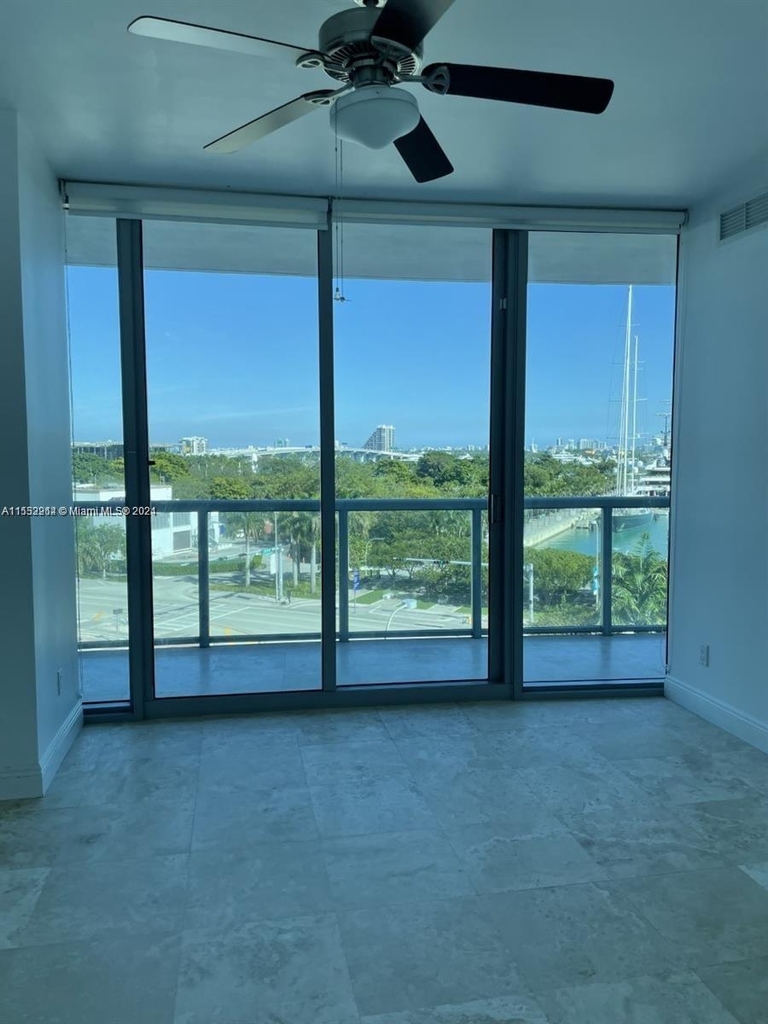 888 Biscayne Blvd - Photo 3