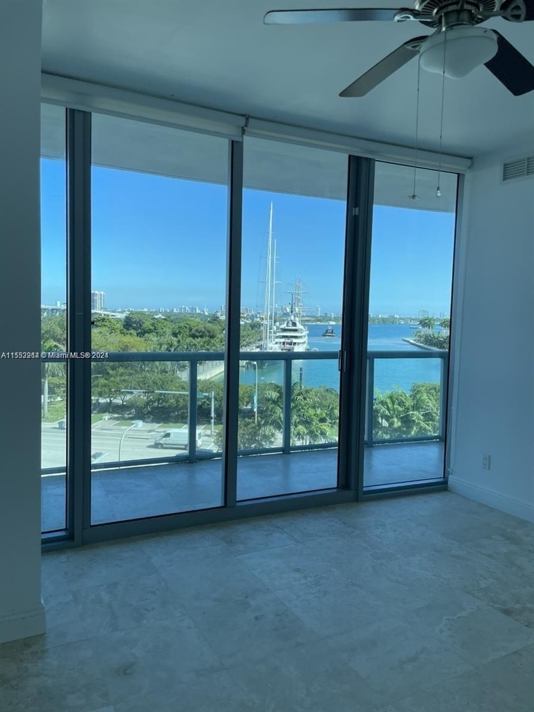 888 Biscayne Blvd - Photo 8