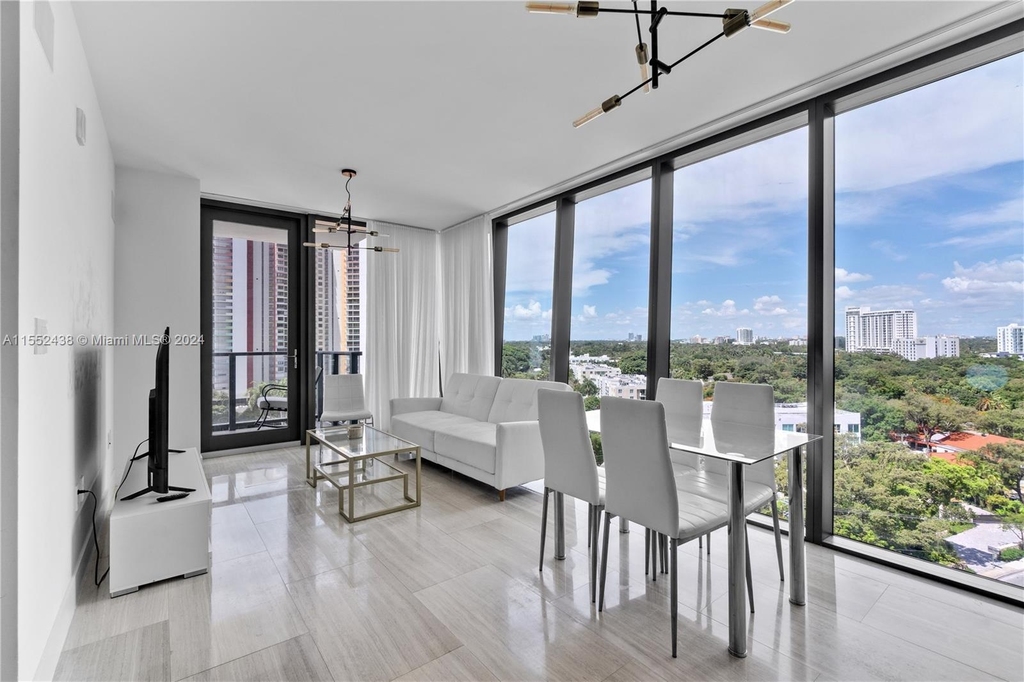 1451 Brickell Ave - Photo 4