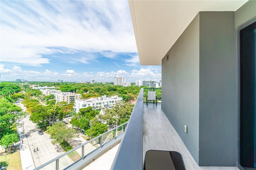 1451 Brickell Ave - Photo 18