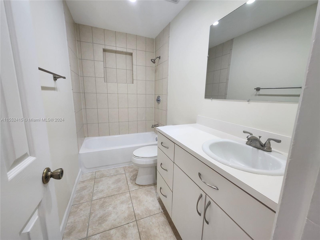 1806 Sw 97th Ave - Photo 16