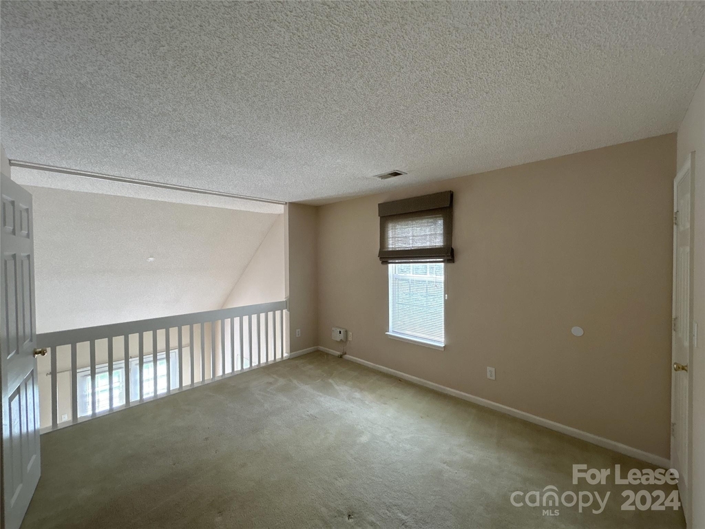 10251 University Park Lane - Photo 15