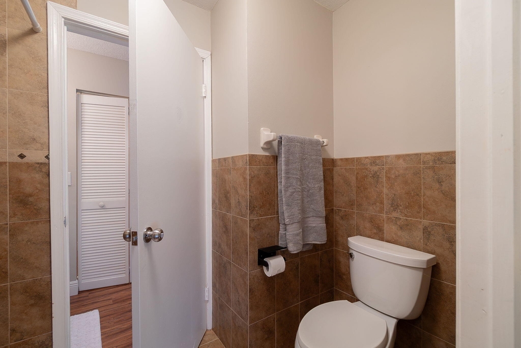 13547 Fountain View Boulevard - Photo 22