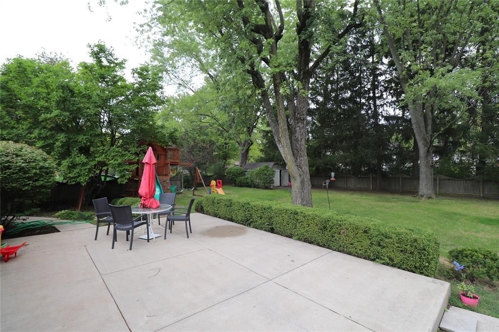 10909 W Lakeshore Drive - Photo 9