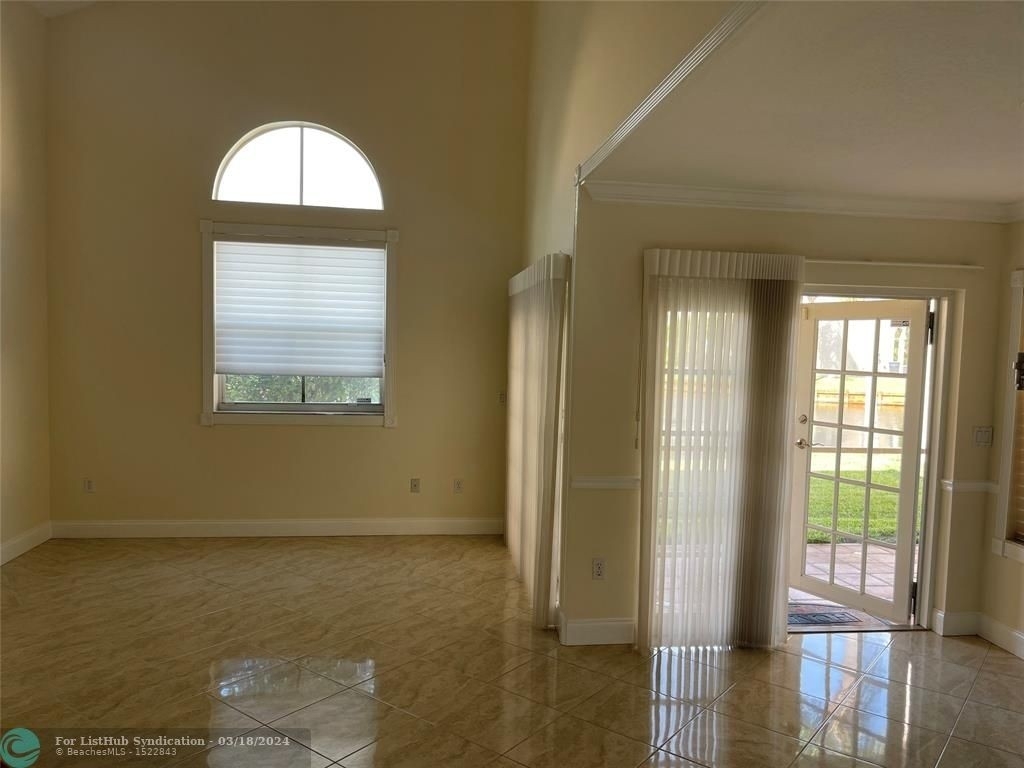 1724 Royal Palm Way - Photo 24