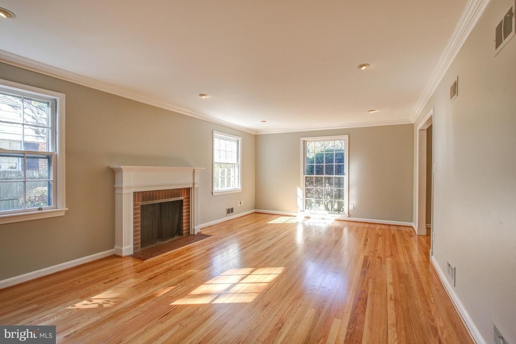 5600 Beam Court - Photo 9