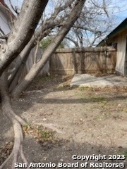 218 Bexar Dr - Photo 0