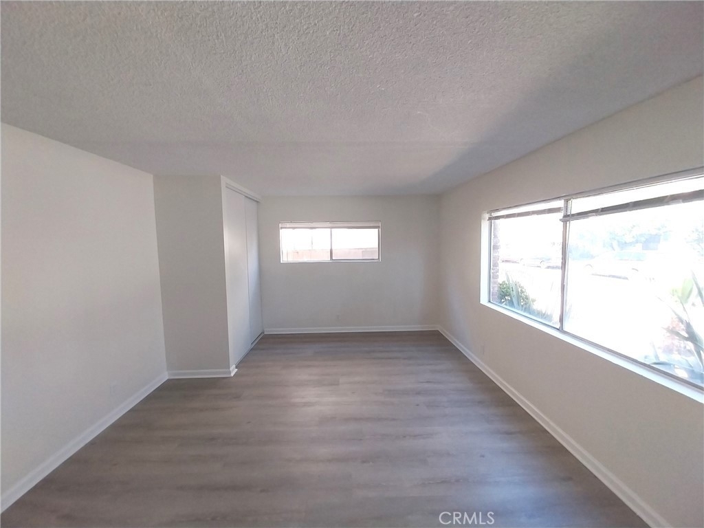 11523 Menlo Avenue - Photo 10