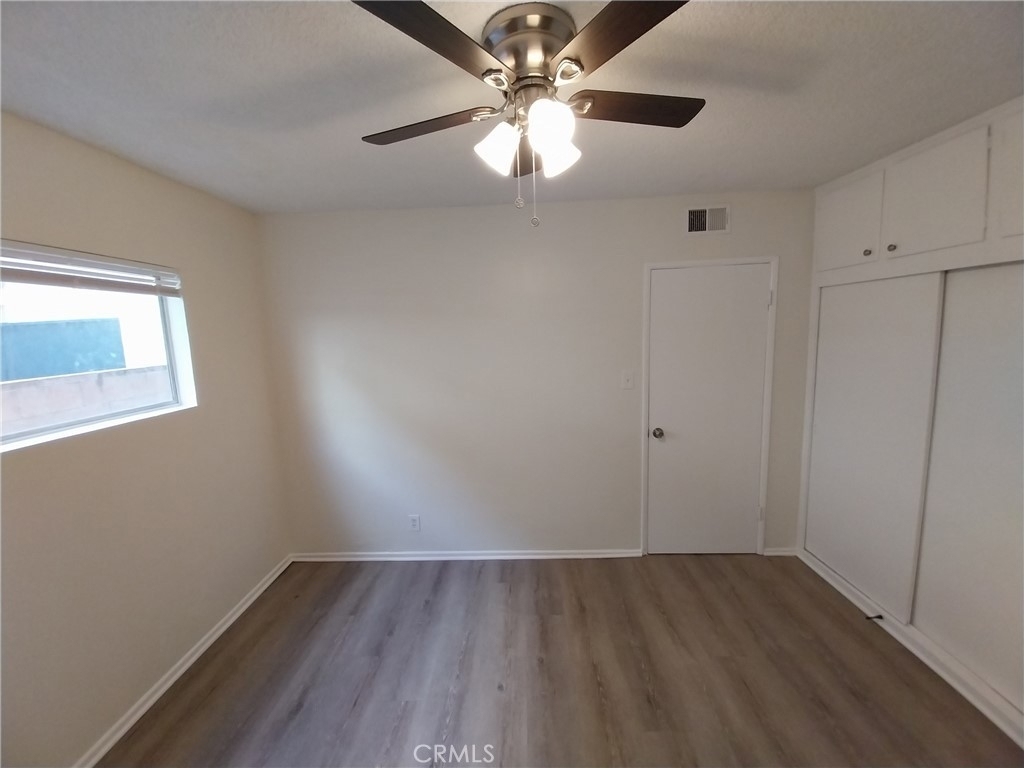 11523 Menlo Avenue - Photo 17