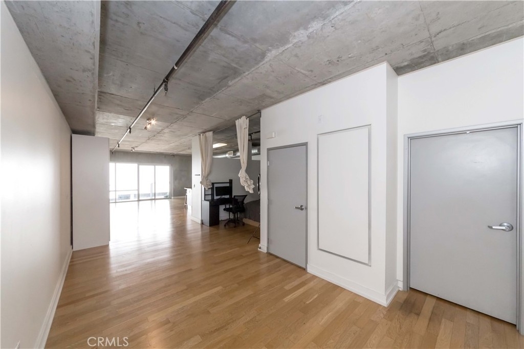 645 W 9th Street - Photo 1