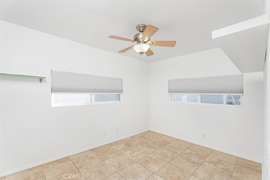 33761 Golden Lantern Street - Photo 4