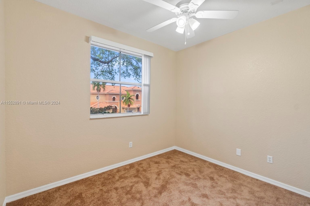 2250 Anchor Ct - Photo 31