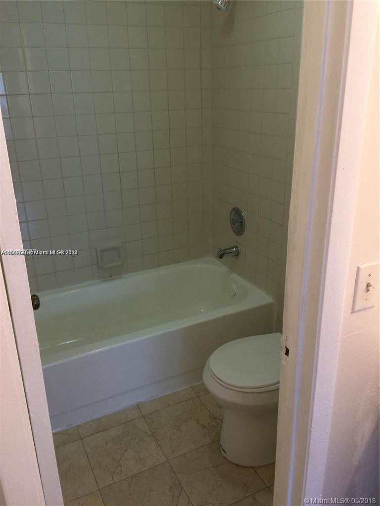 6540 W 27th Ct - Photo 29