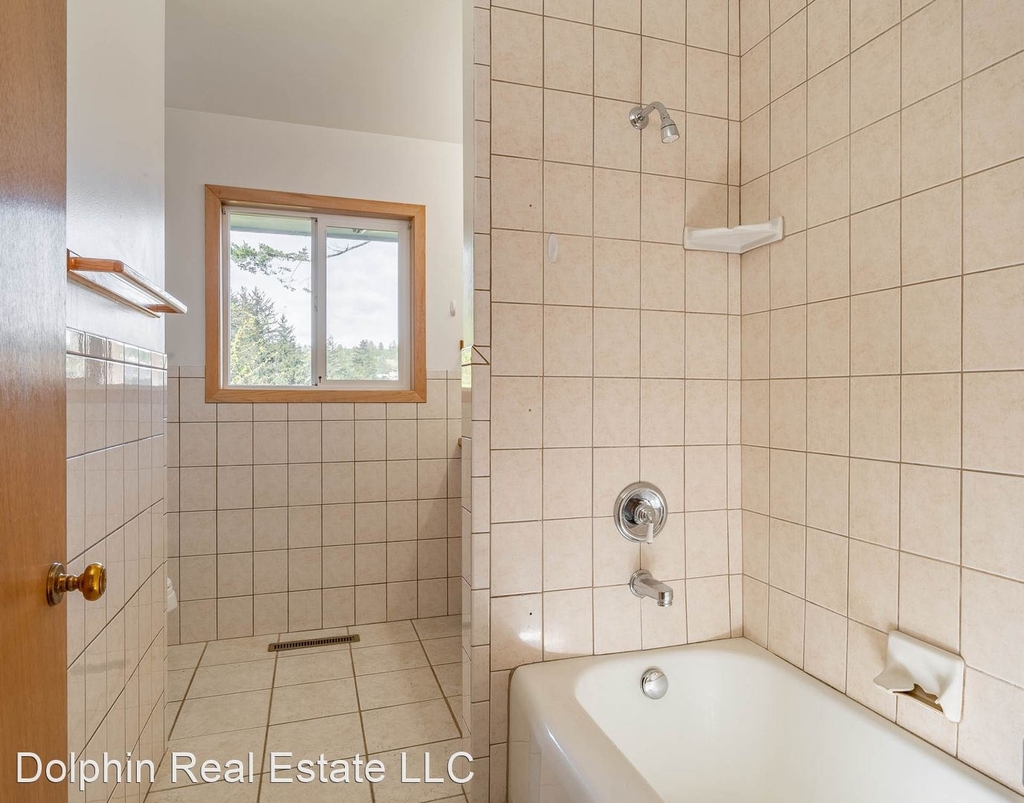 377 Se Penter Lane - Photo 32