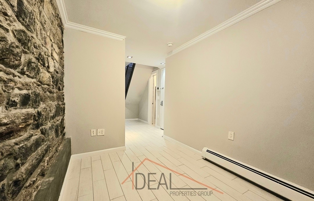 124 Ridge Street, Unit 1A - Photo 9