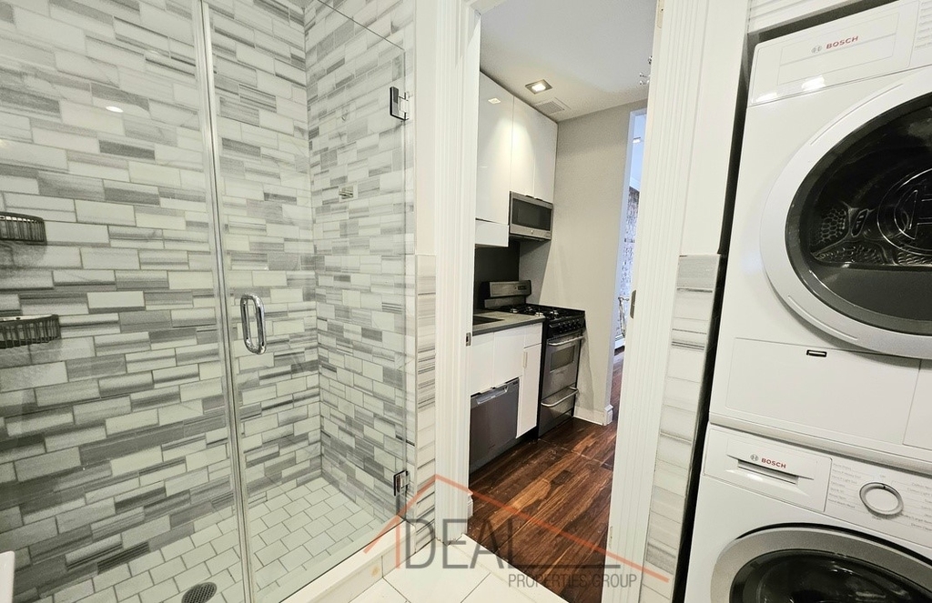 124 Ridge Street, Unit 1A - Photo 4