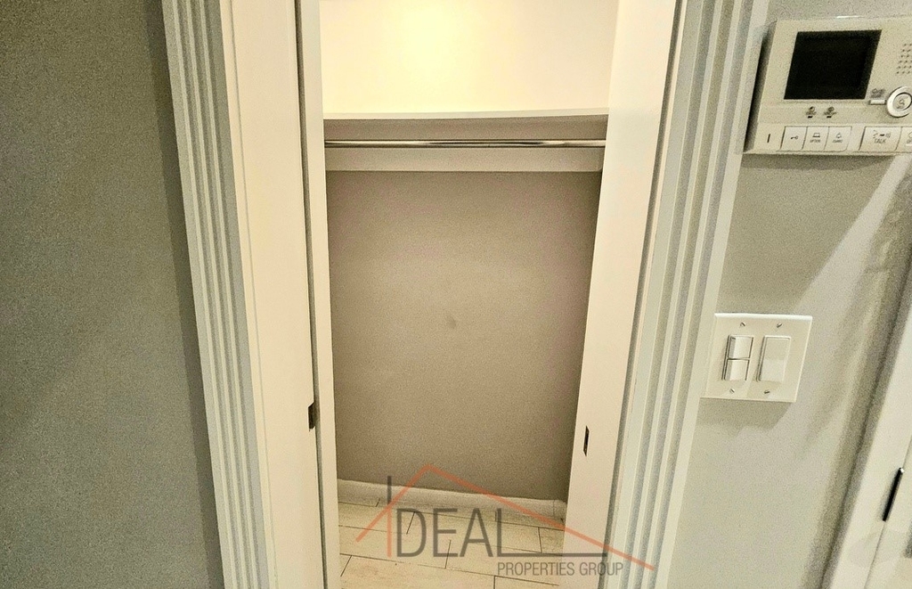 124 Ridge Street, Unit 1A - Photo 11