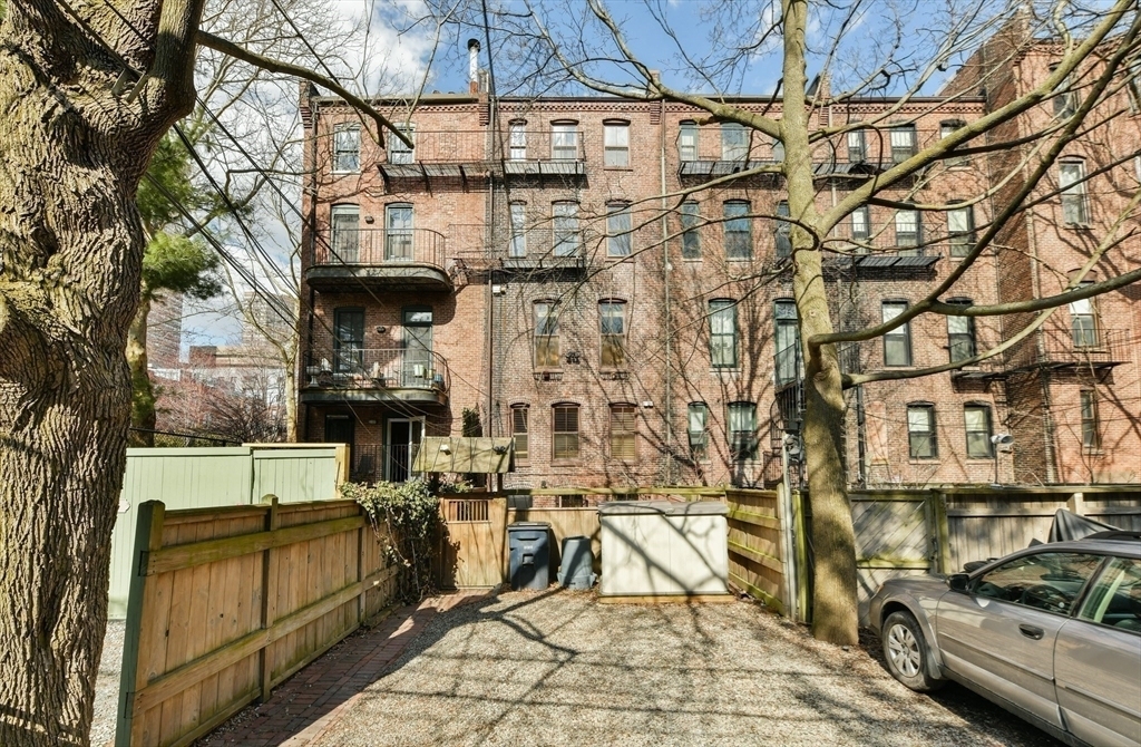 36 Holyoke Street - Photo 16