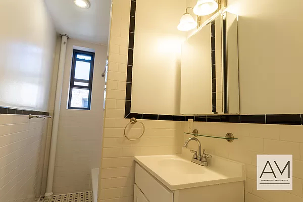 2149 east 17th Street - Photo 7