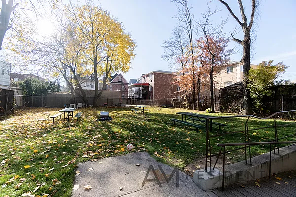 2149 east 17th Street - Photo 9