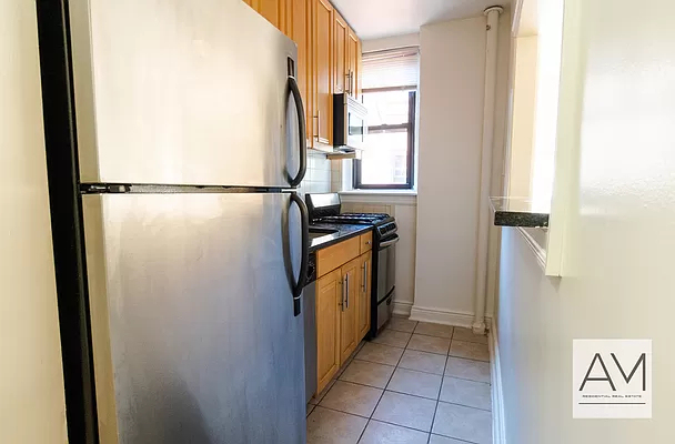 2149 east 17th Street - Photo 4