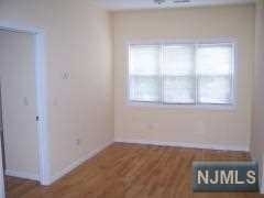 683 Bloomfield Avenue - Photo 3