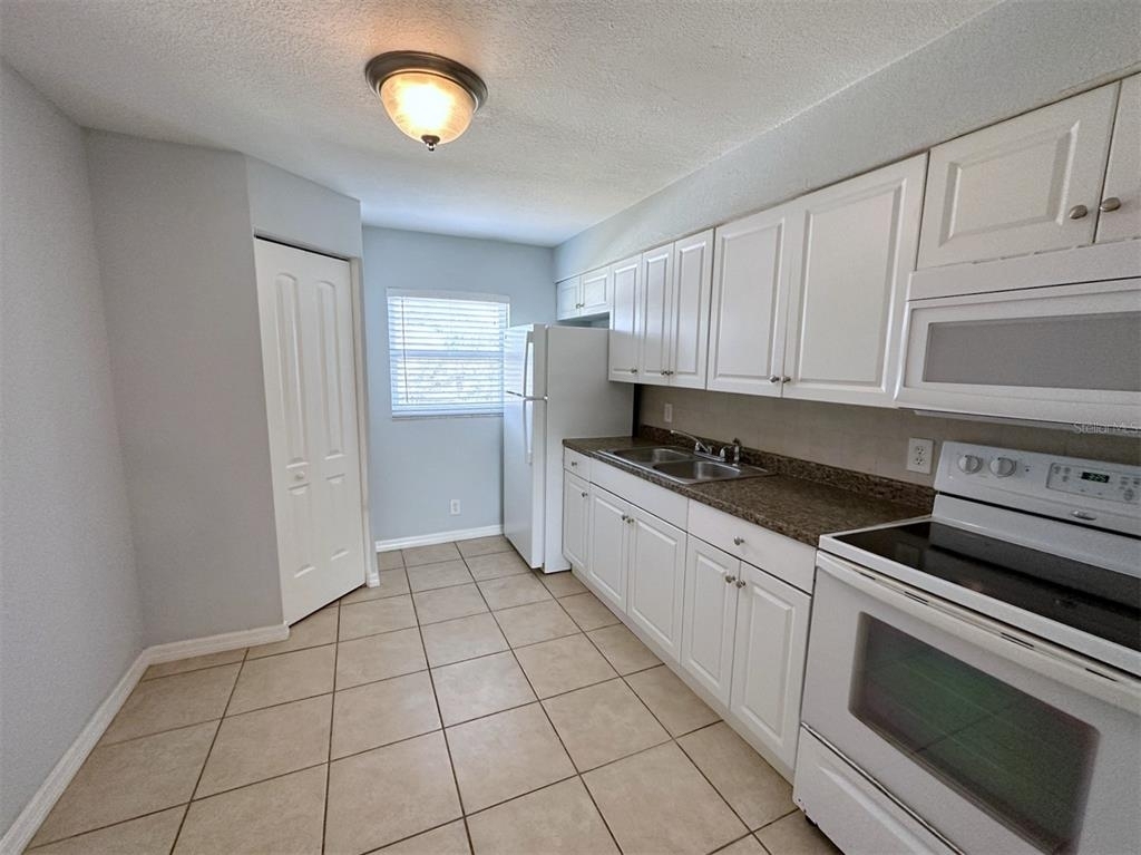 7208 S Kissimmee Street - Photo 4