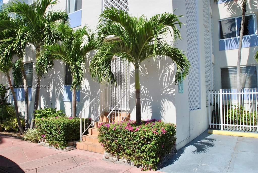 641 Espanola Way - Photo 14