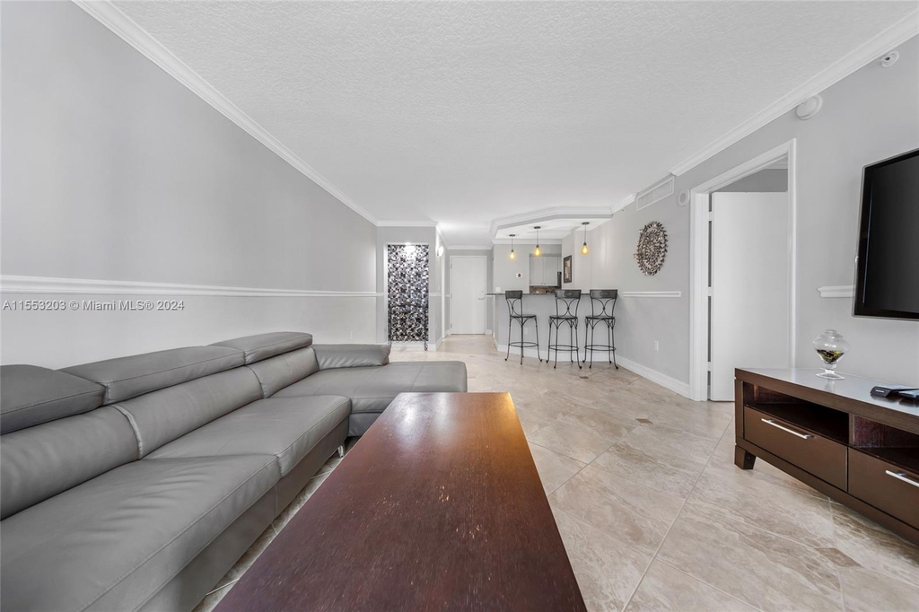 6917 Collins Ave - Photo 22
