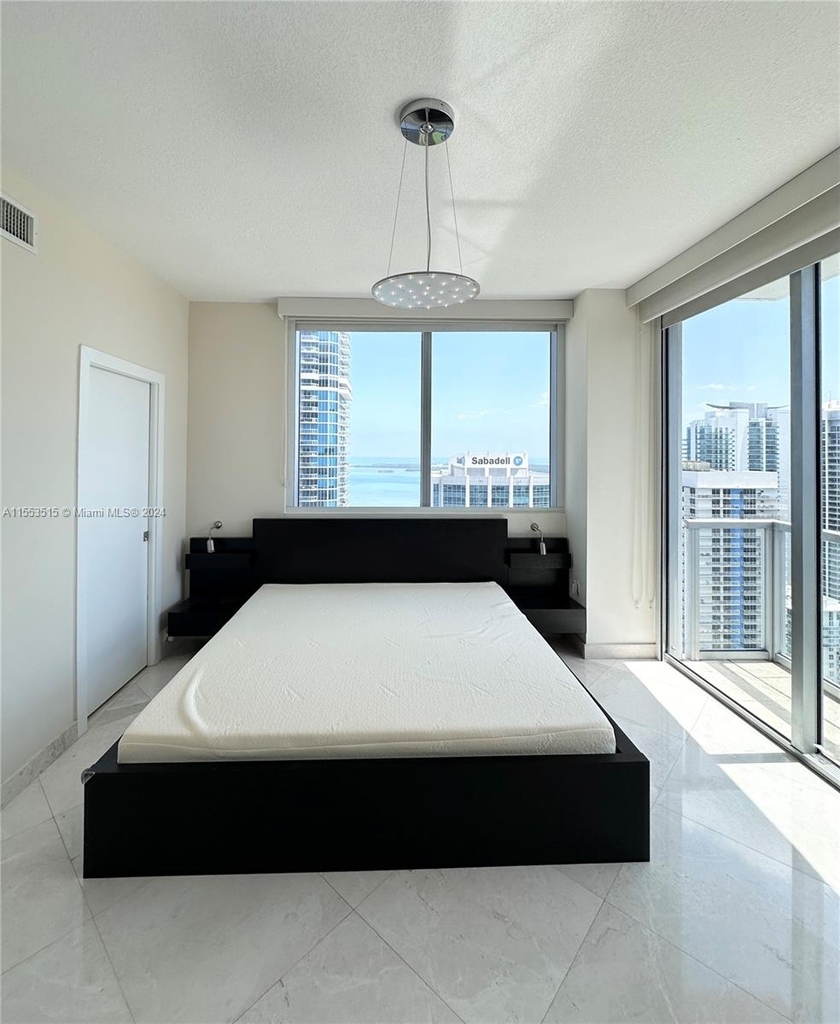 1060 Brickell Ave - Photo 19