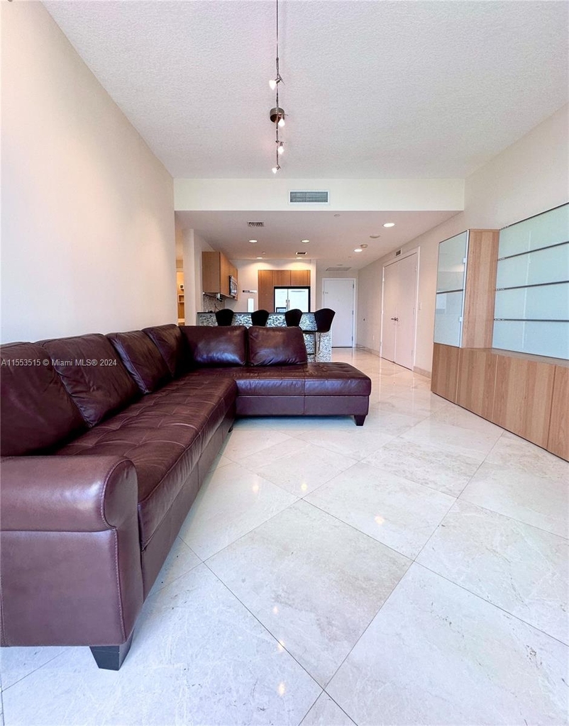 1060 Brickell Ave - Photo 6