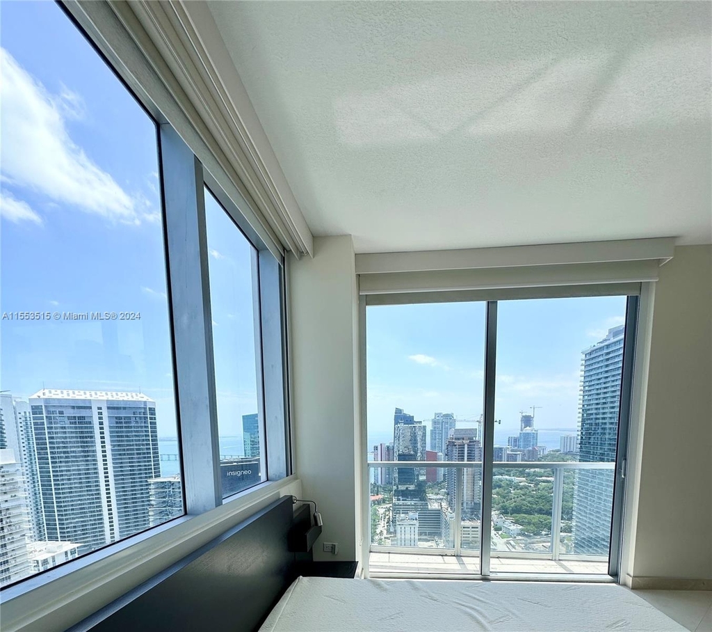 1060 Brickell Ave - Photo 20