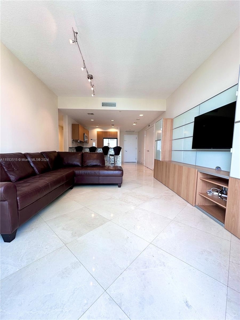 1060 Brickell Ave - Photo 7