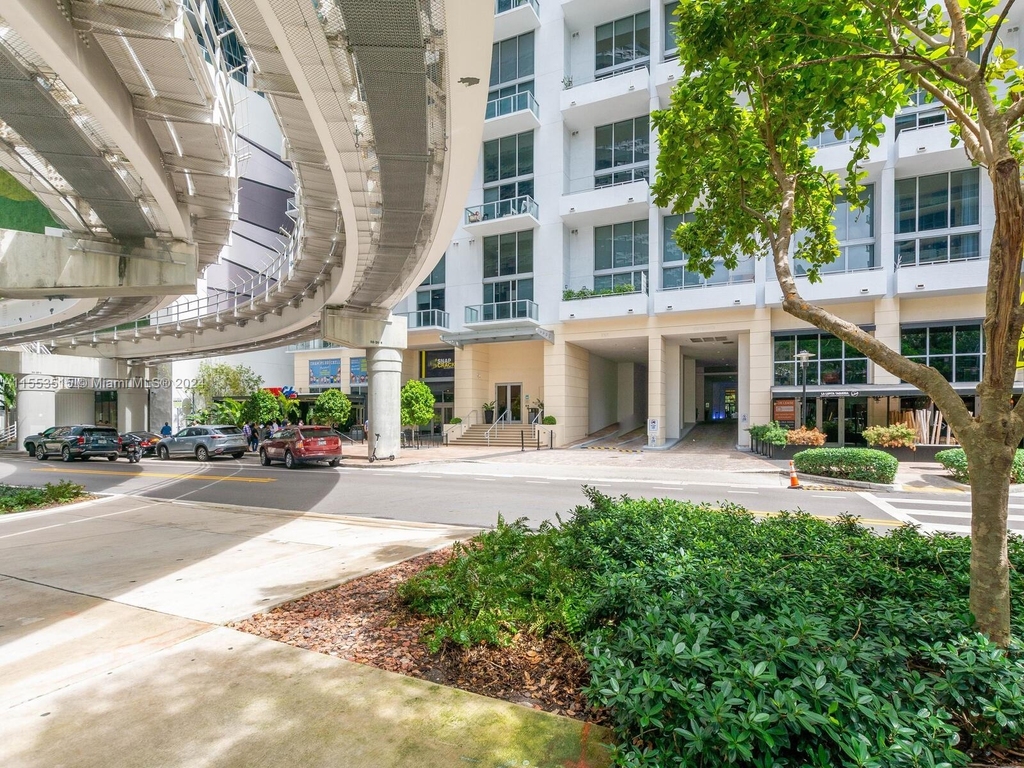 1060 Brickell Ave - Photo 35