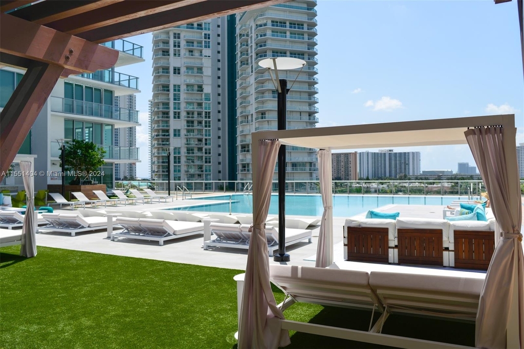 300 Sunny Isles Blvd - Photo 6