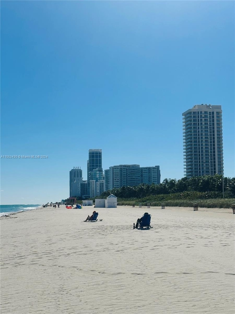 7700 Collins Ave - Photo 44