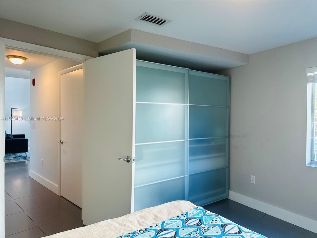 7700 Collins Ave - Photo 20