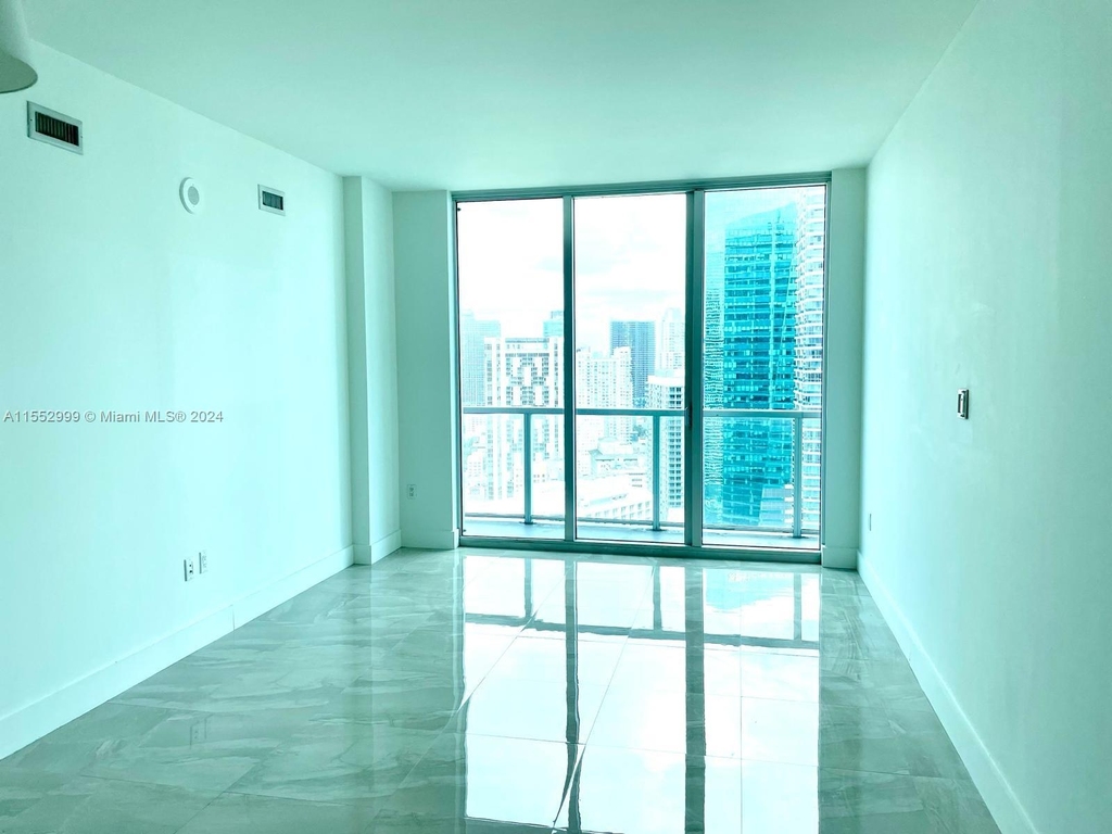 500 Brickell Ave - Photo 8