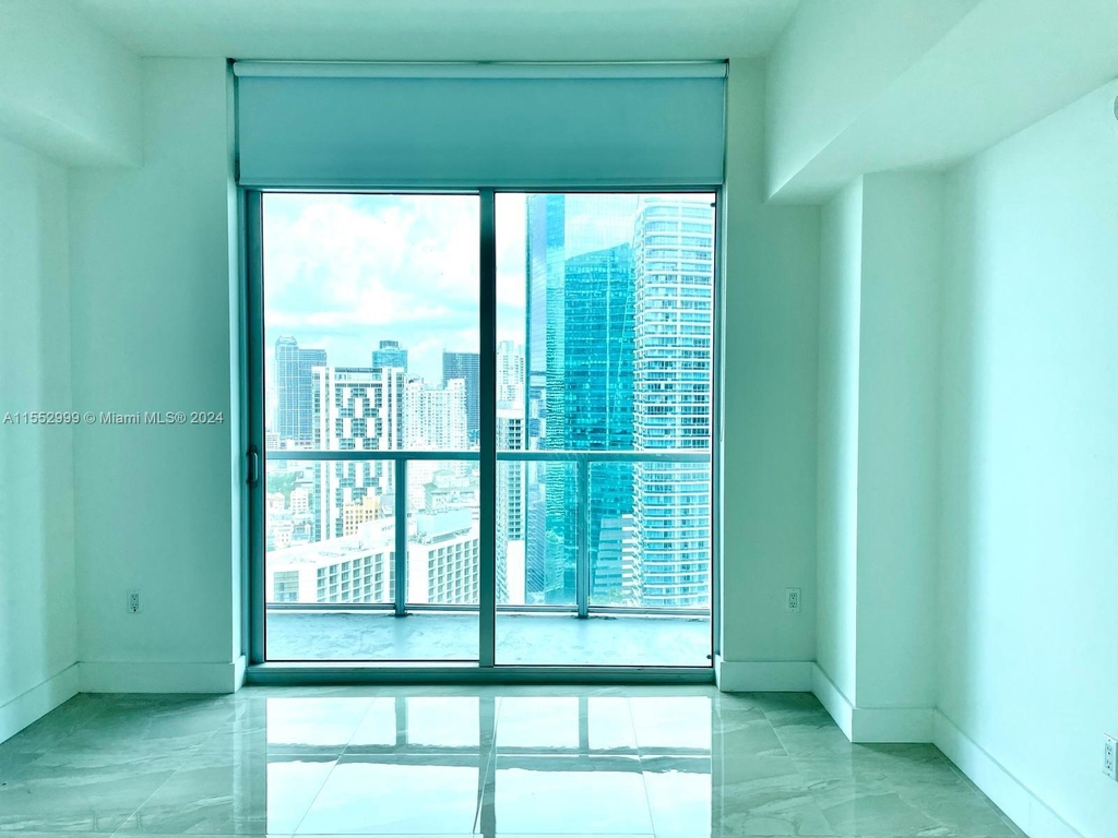 500 Brickell Ave - Photo 9