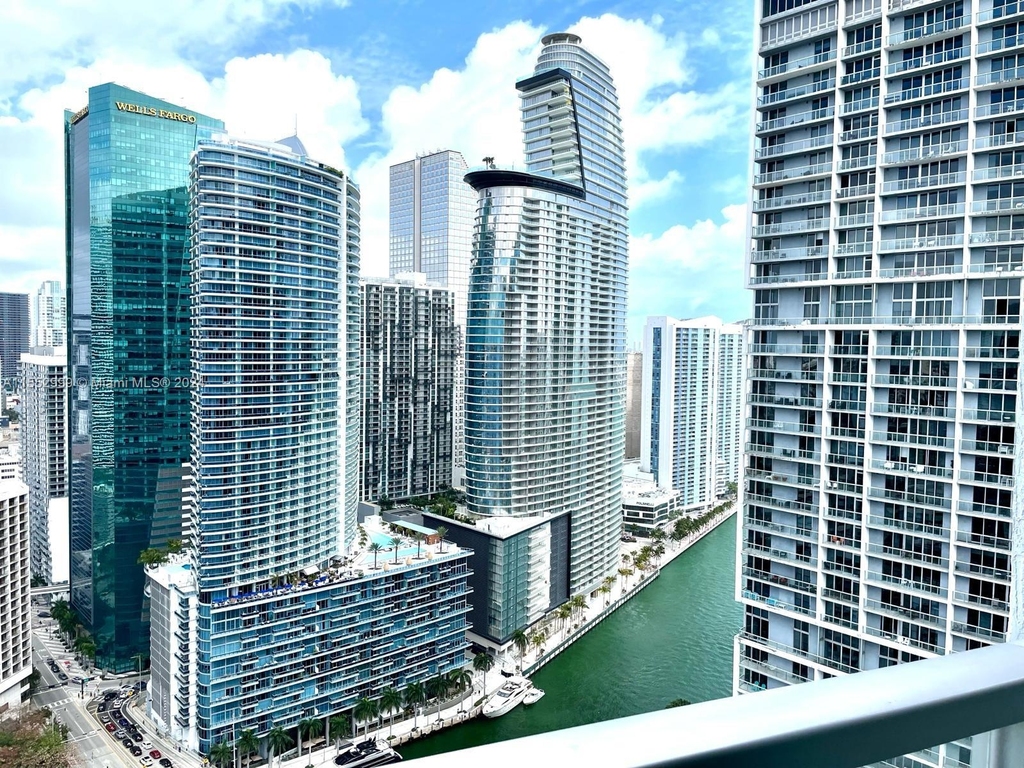 500 Brickell Ave - Photo 2