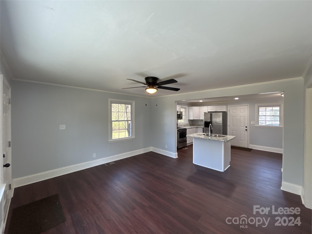 7621 Carelock Circle - Photo 4